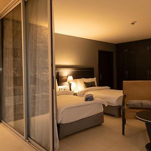 Habitación Estándar con 2 Camas Individuales